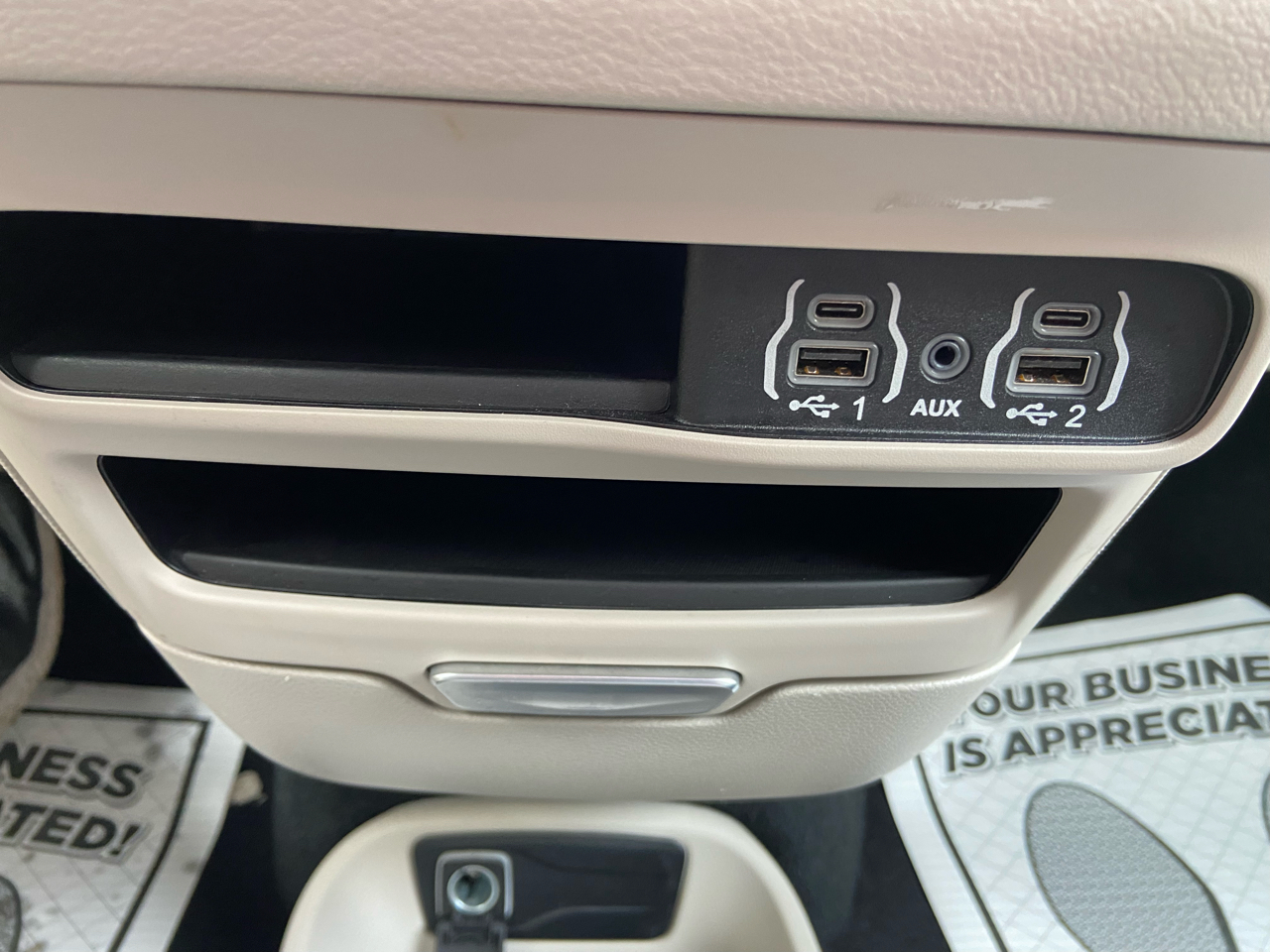 Chrysler Pacifica Touring L 2023