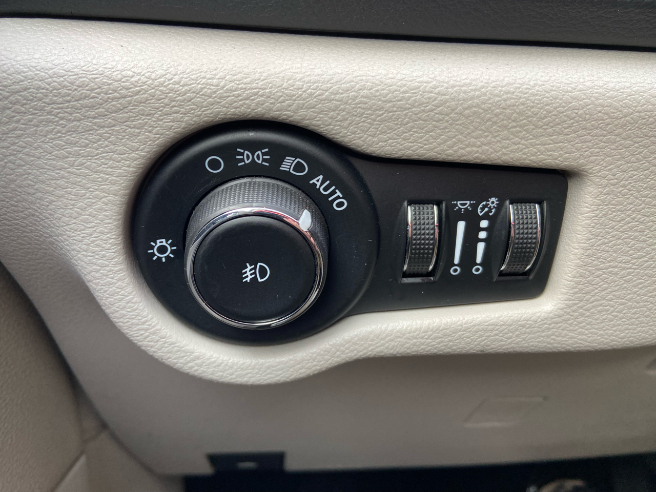 Chrysler Pacifica Touring L 2023