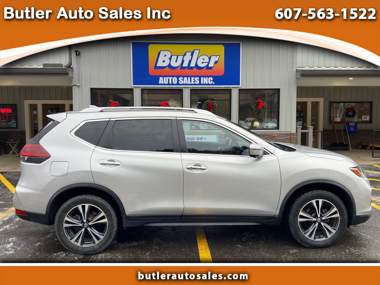 2019 Nissan Rogue SV's photo