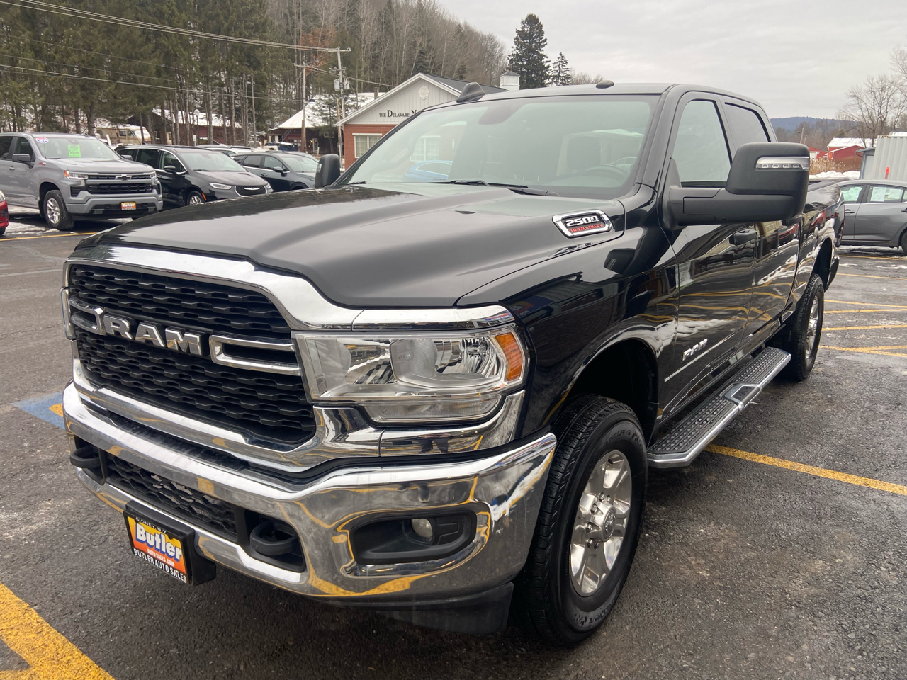 RAM 2500 Tradesman Crew Cab SWB 4WD 2024