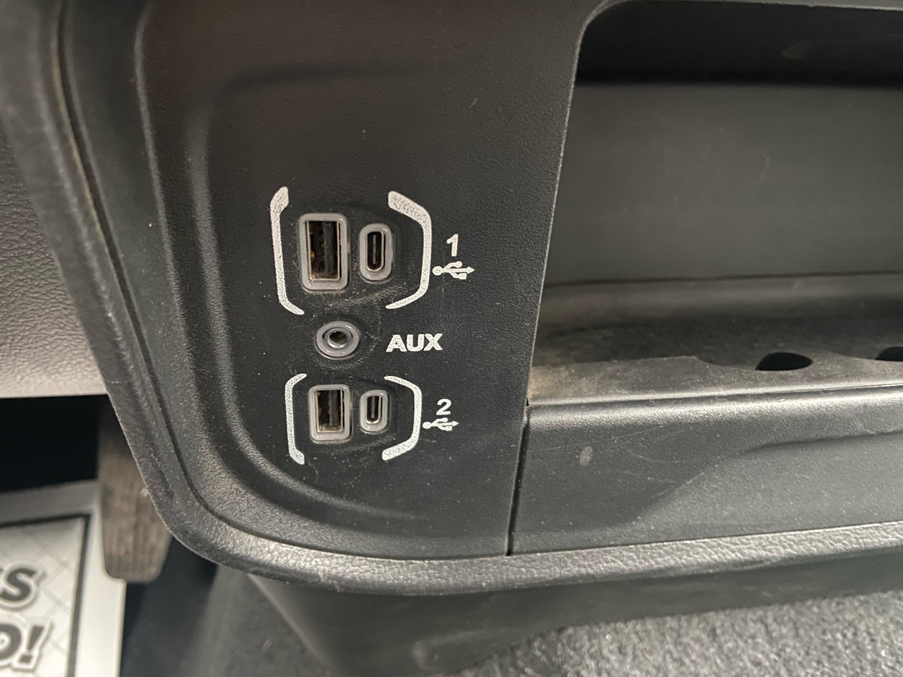 RAM 2500 Tradesman Crew Cab SWB 4WD 2024