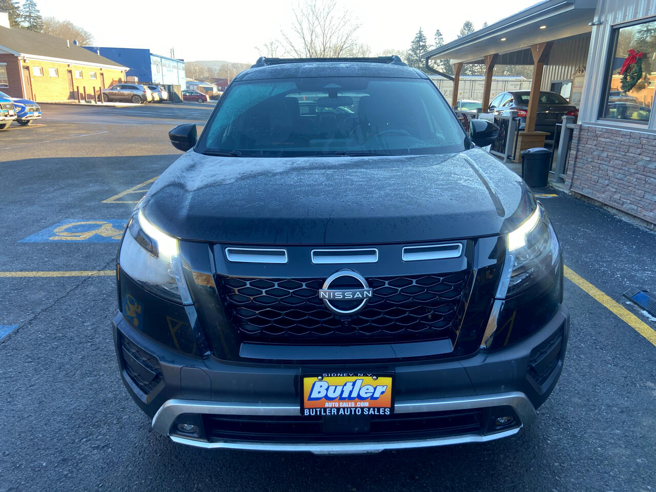 Nissan Pathfinder SV 4WD 2023