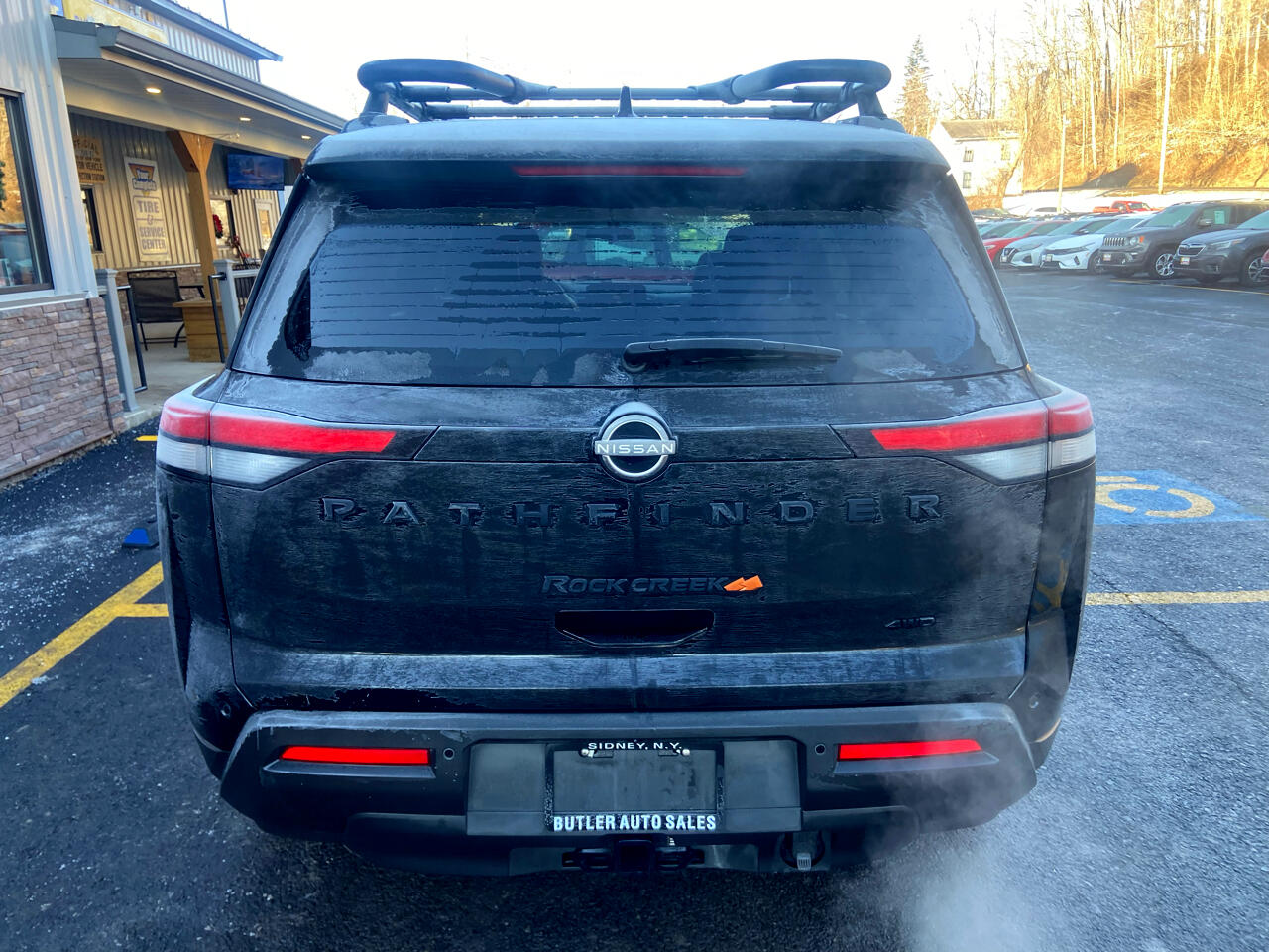 Nissan Pathfinder SV 4WD 2023