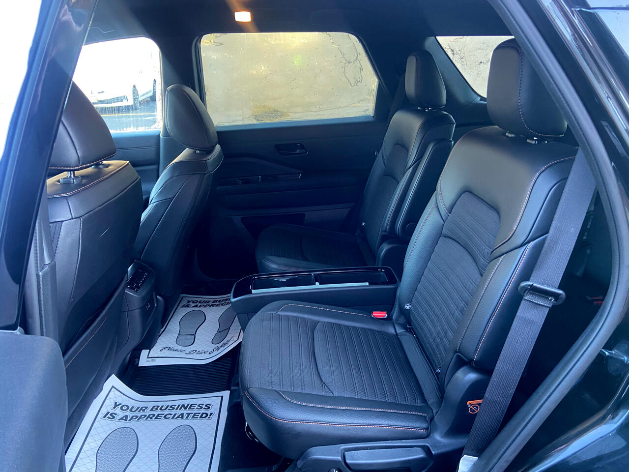 Nissan Pathfinder SV 4WD 2023