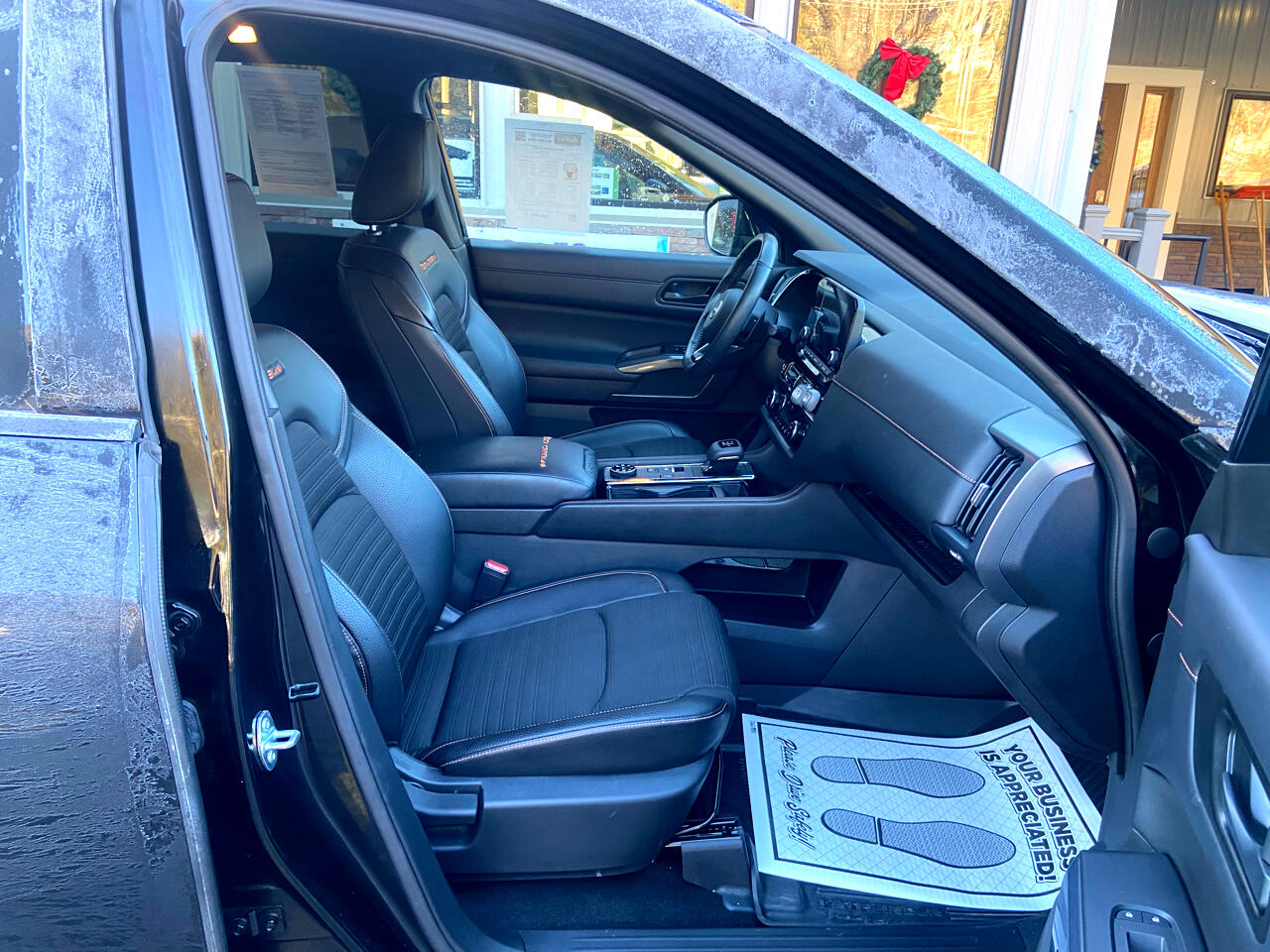 Nissan Pathfinder SV 4WD 2023