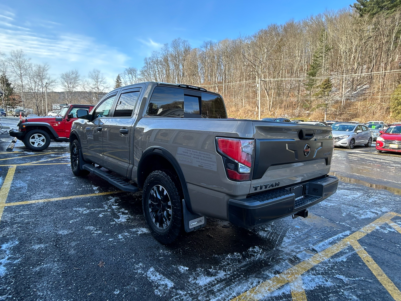 Nissan Titan PRO-4X 2021