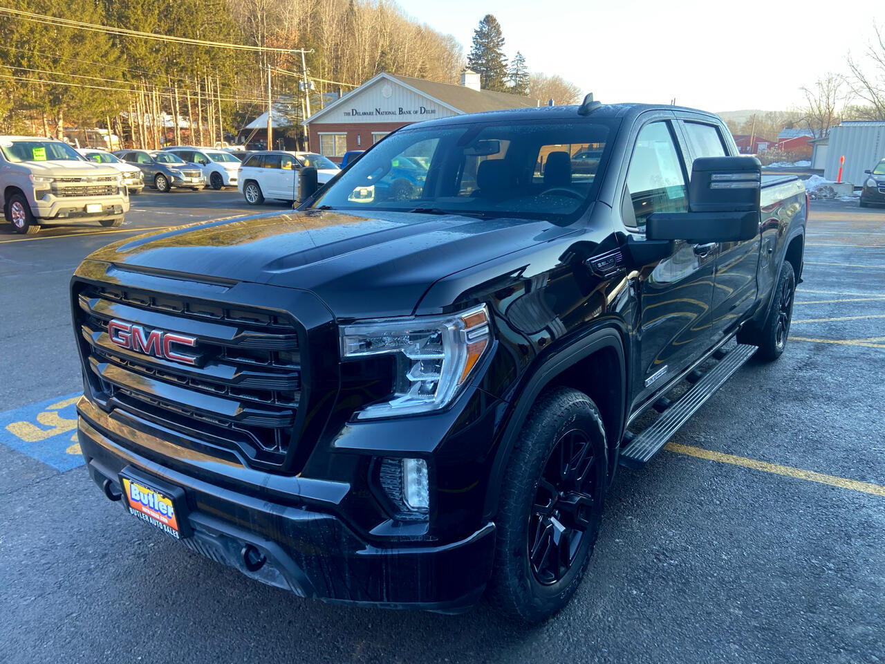 GMC Sierra 1500 Limited Elevation Crew Cab 4WD 2022