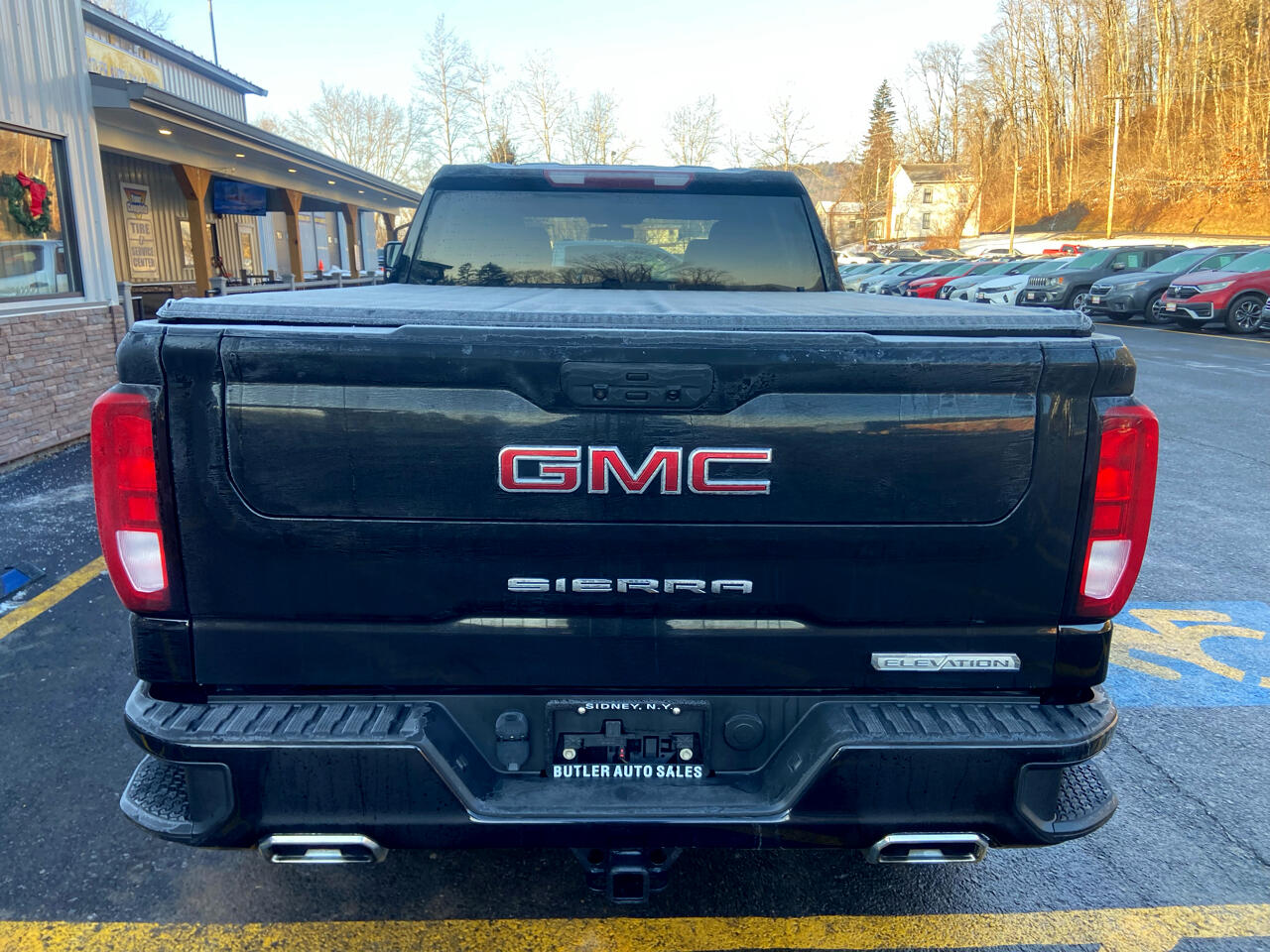 GMC Sierra 1500 Limited Elevation Crew Cab 4WD 2022