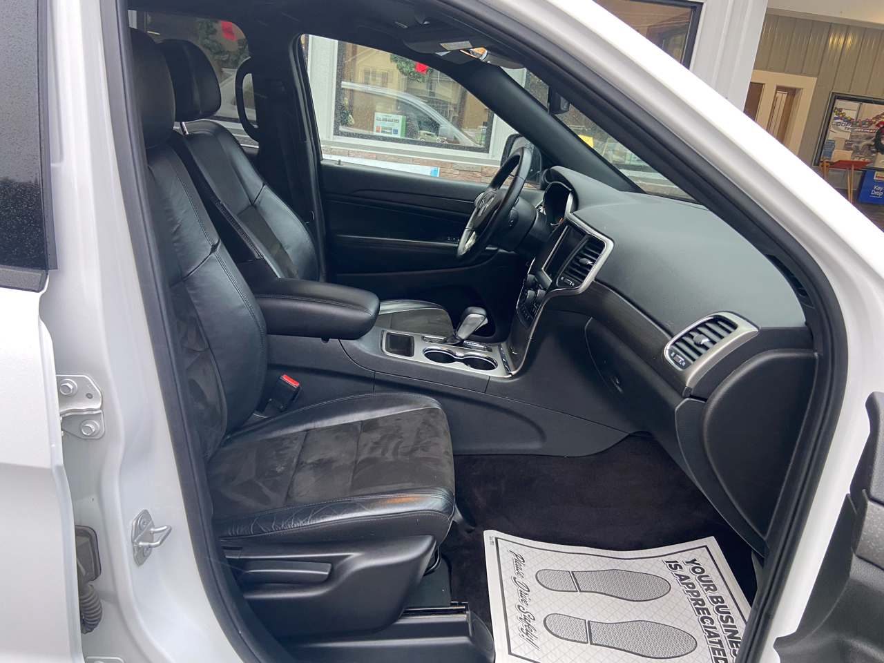 Jeep Grand Cherokee Laredo 4WD 2018