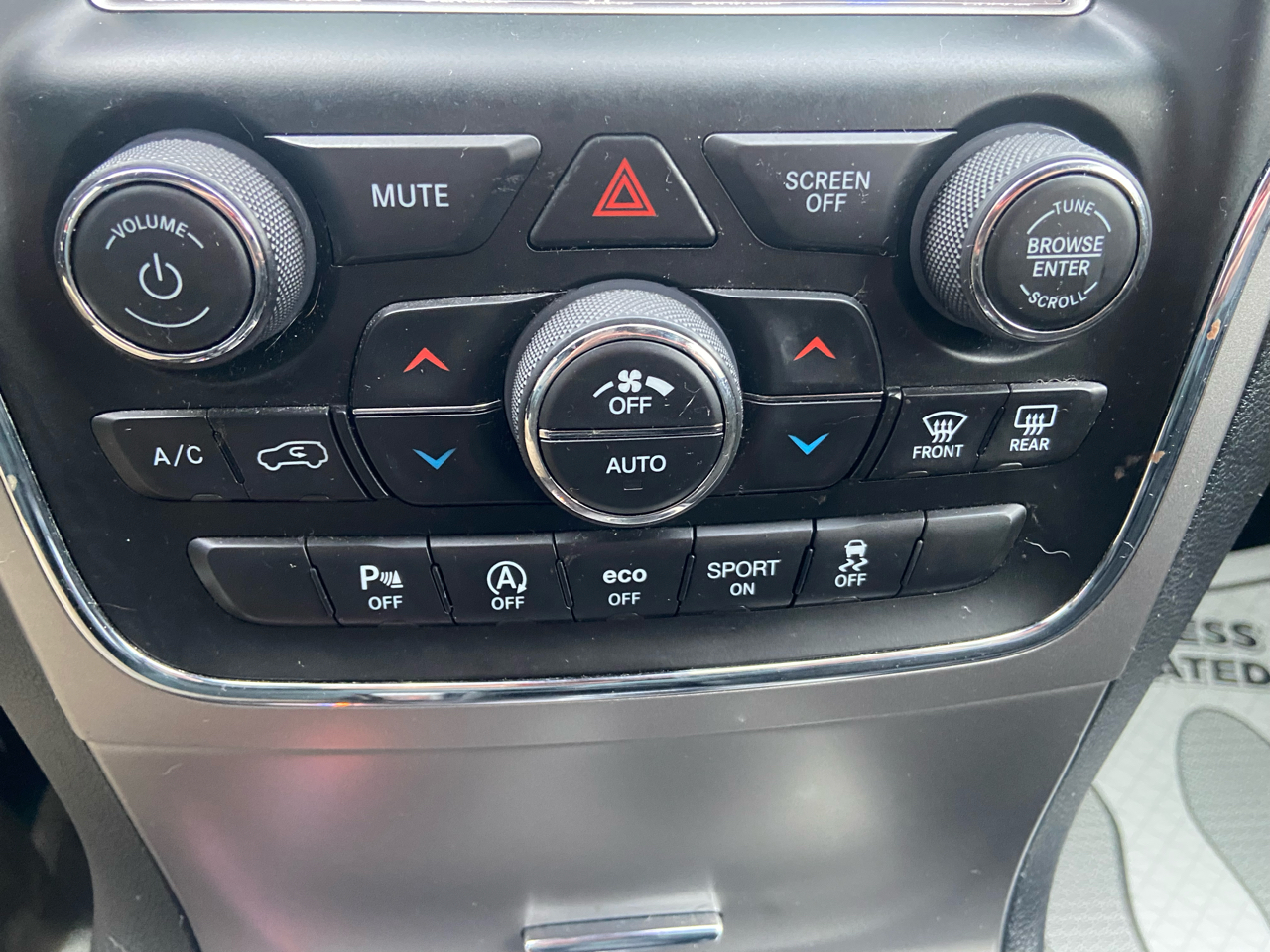 Jeep Grand Cherokee Laredo 4WD 2018