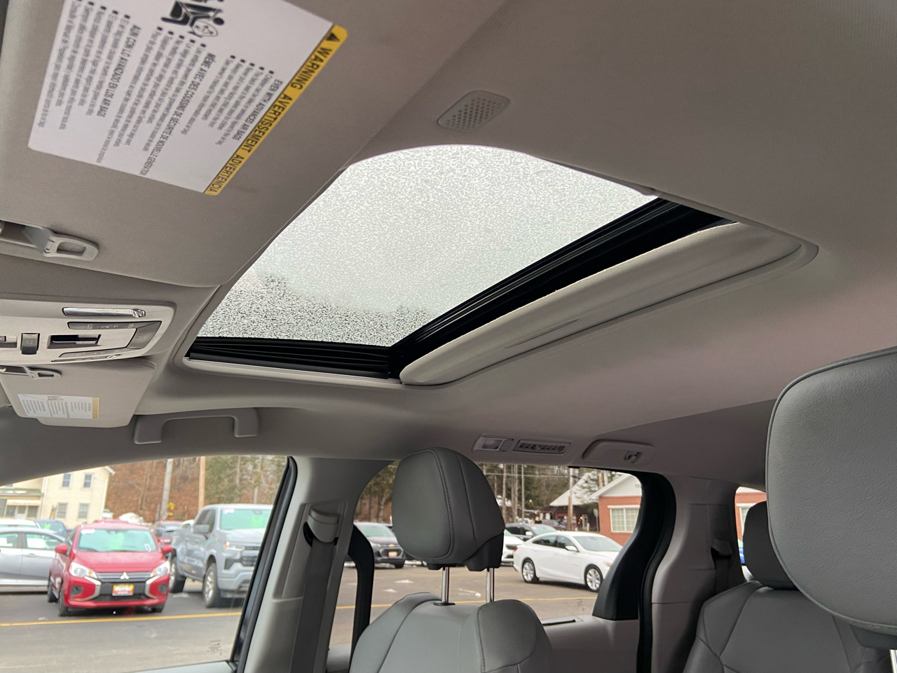 Toyota Sienna XLE 7-Passenger 2024