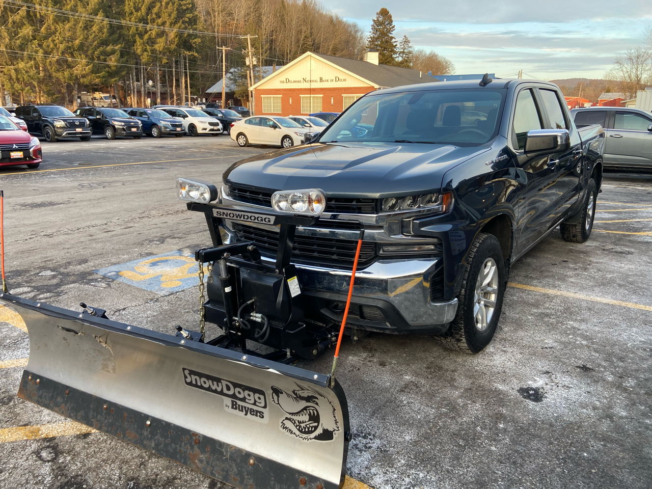 Chevrolet Silverado 1500 LT Crew Cab 4WD 2020