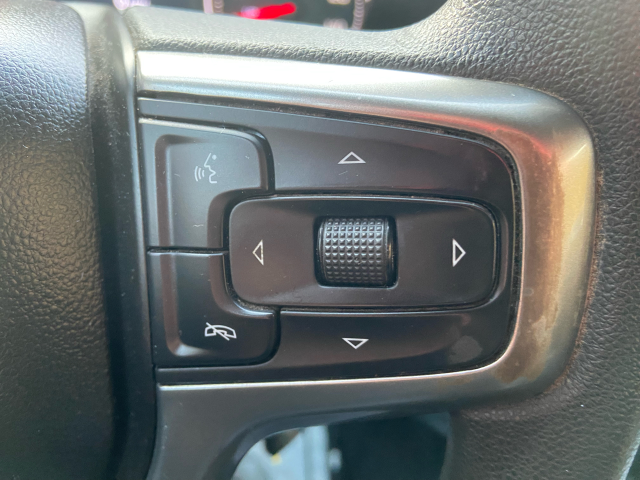 Chevrolet Silverado 1500 LT Crew Cab 4WD 2020