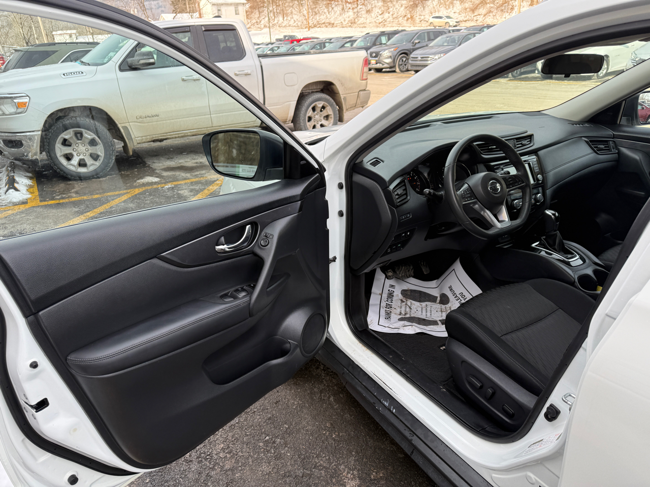 Nissan Rogue SV AWD 2018