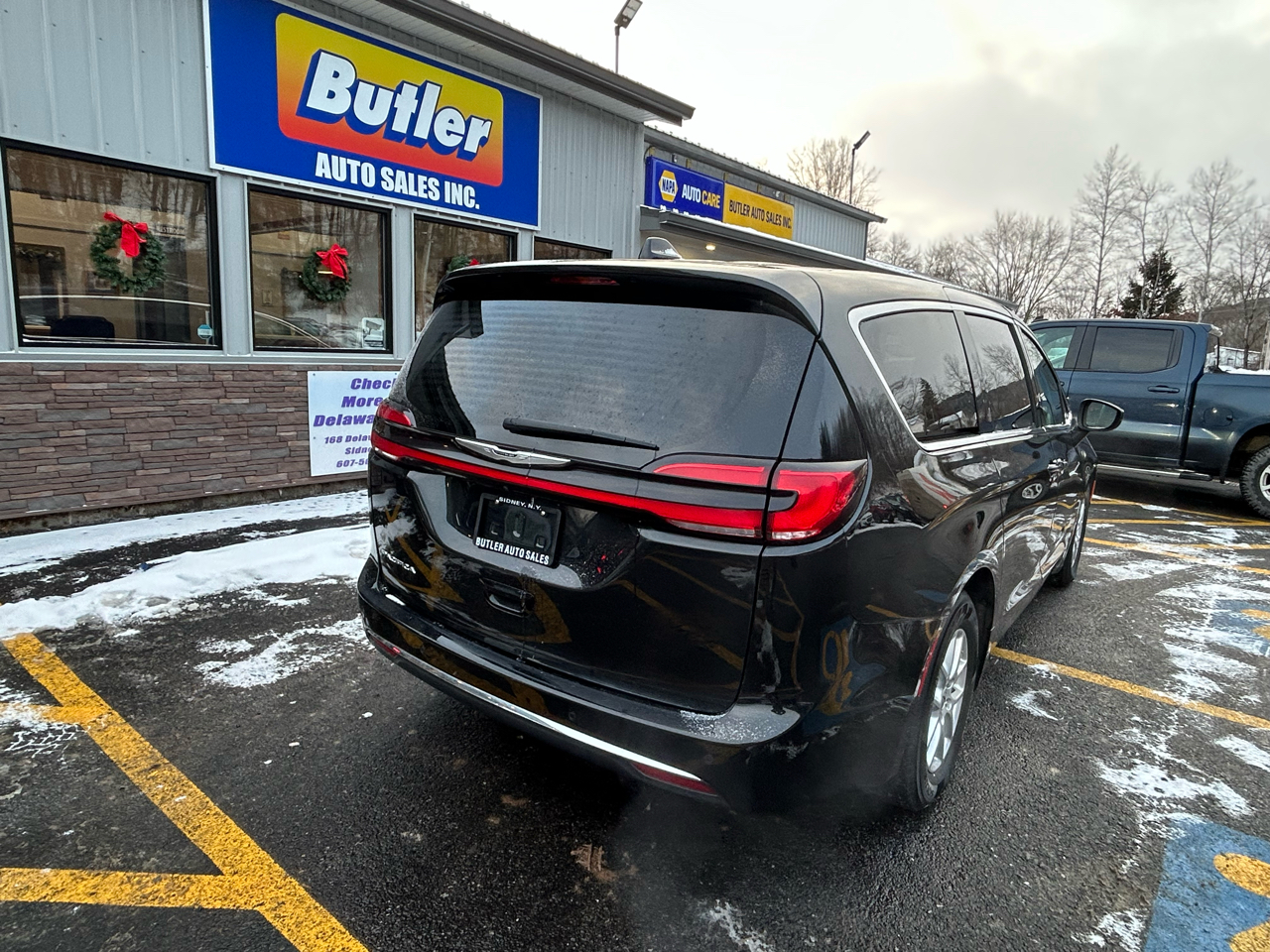 Chrysler Pacifica Touring L 2023