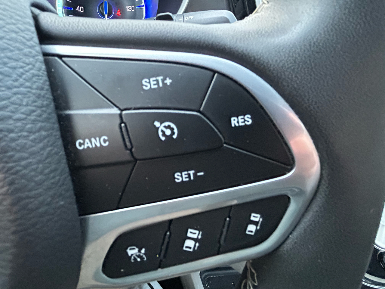 Chrysler Pacifica Touring L 2023