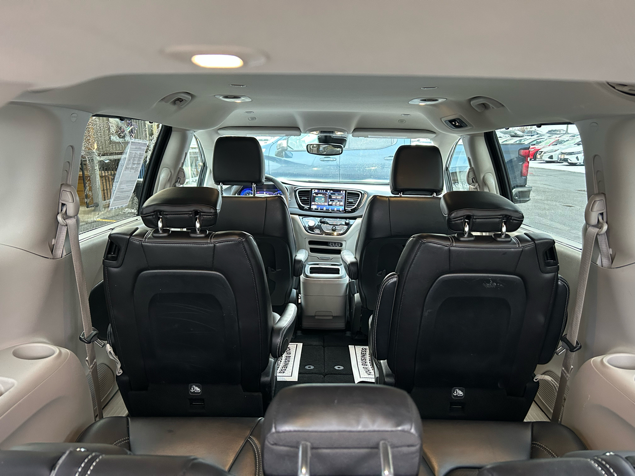 Chrysler Pacifica Touring L 2023