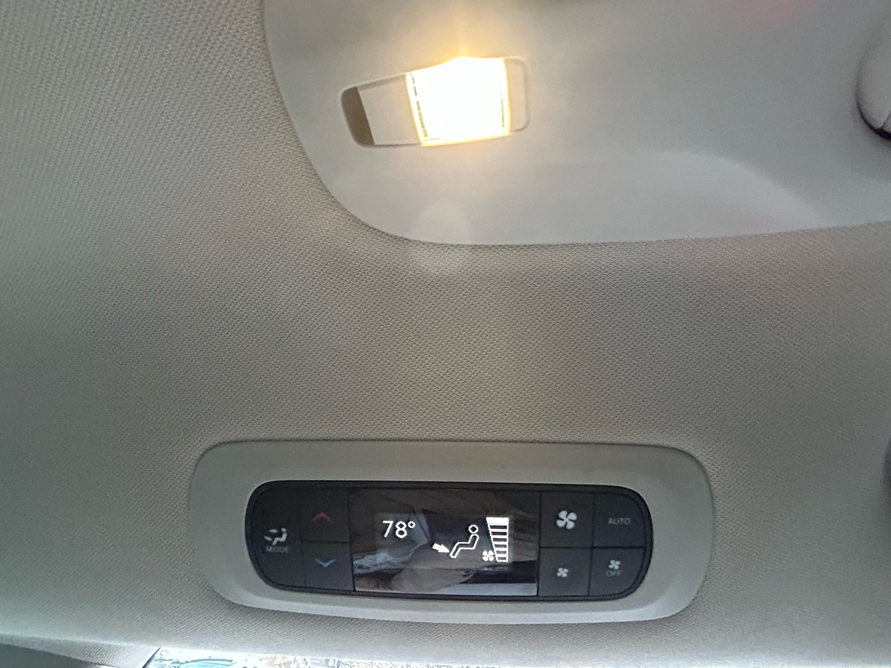 Chrysler Pacifica Touring L 2023