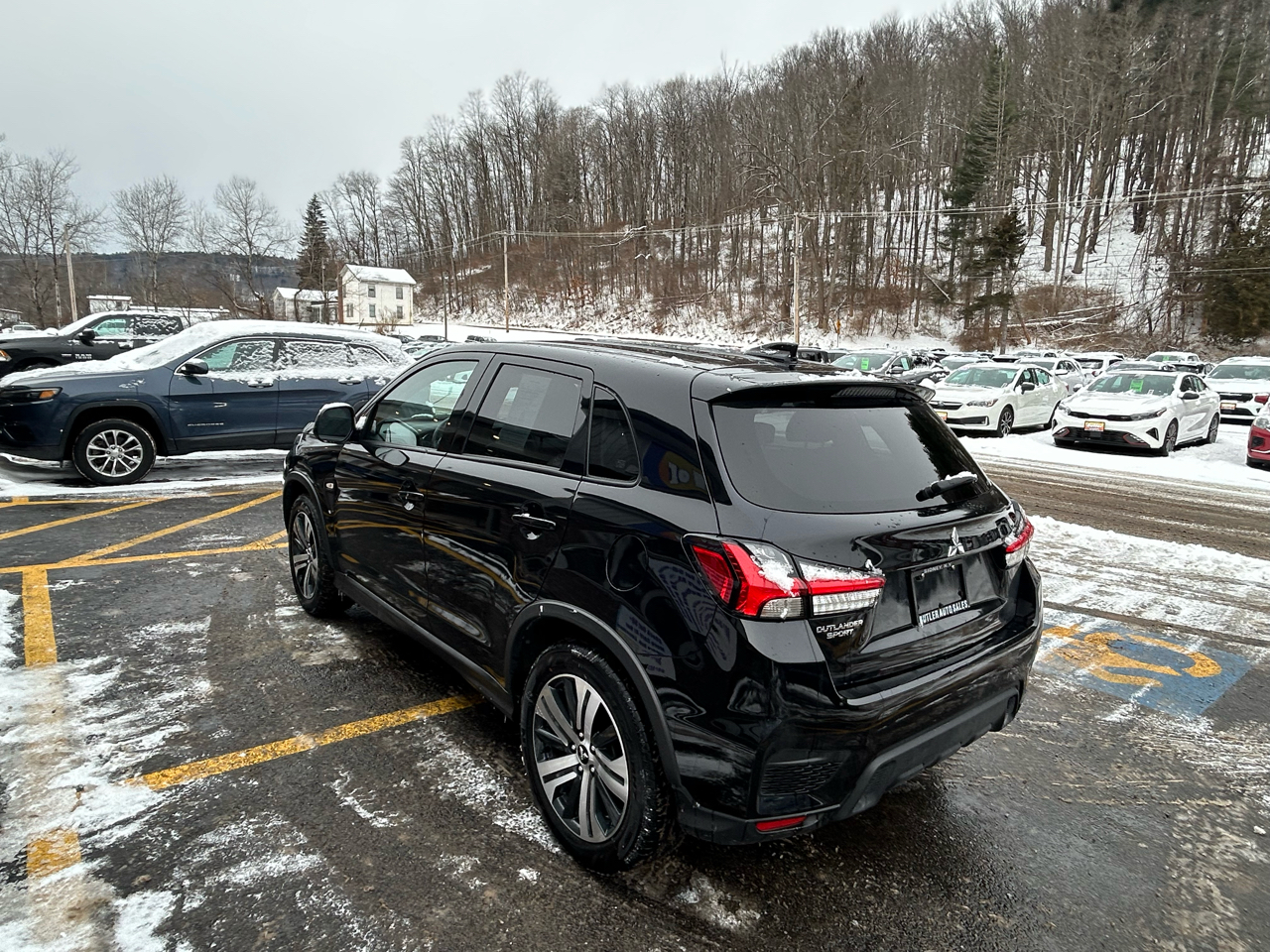 Mitsubishi Outlander Sport 2.0 ES 4WD 2024