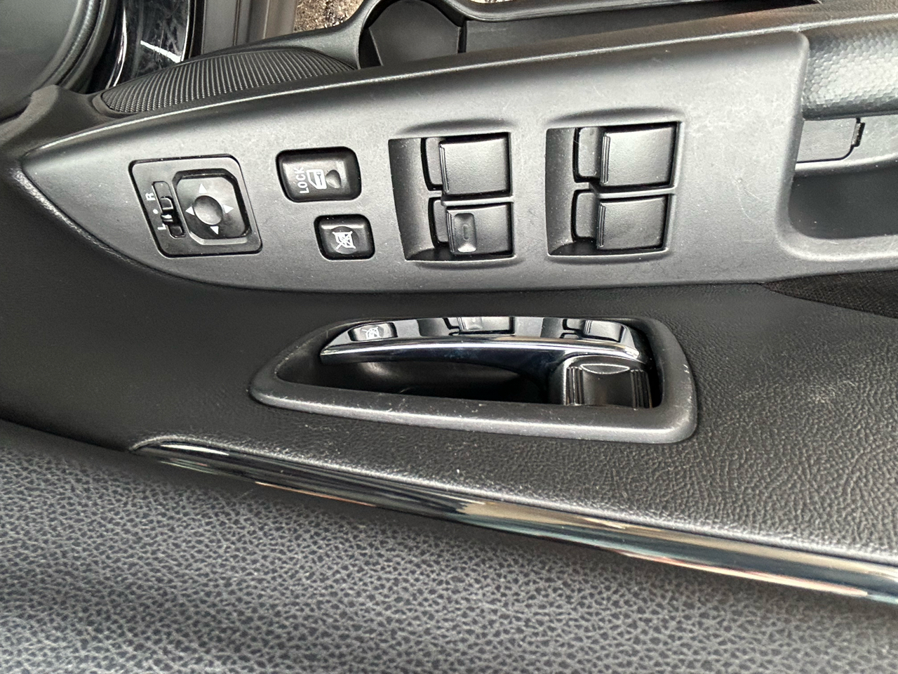 Mitsubishi Outlander Sport 2.0 ES 4WD 2024