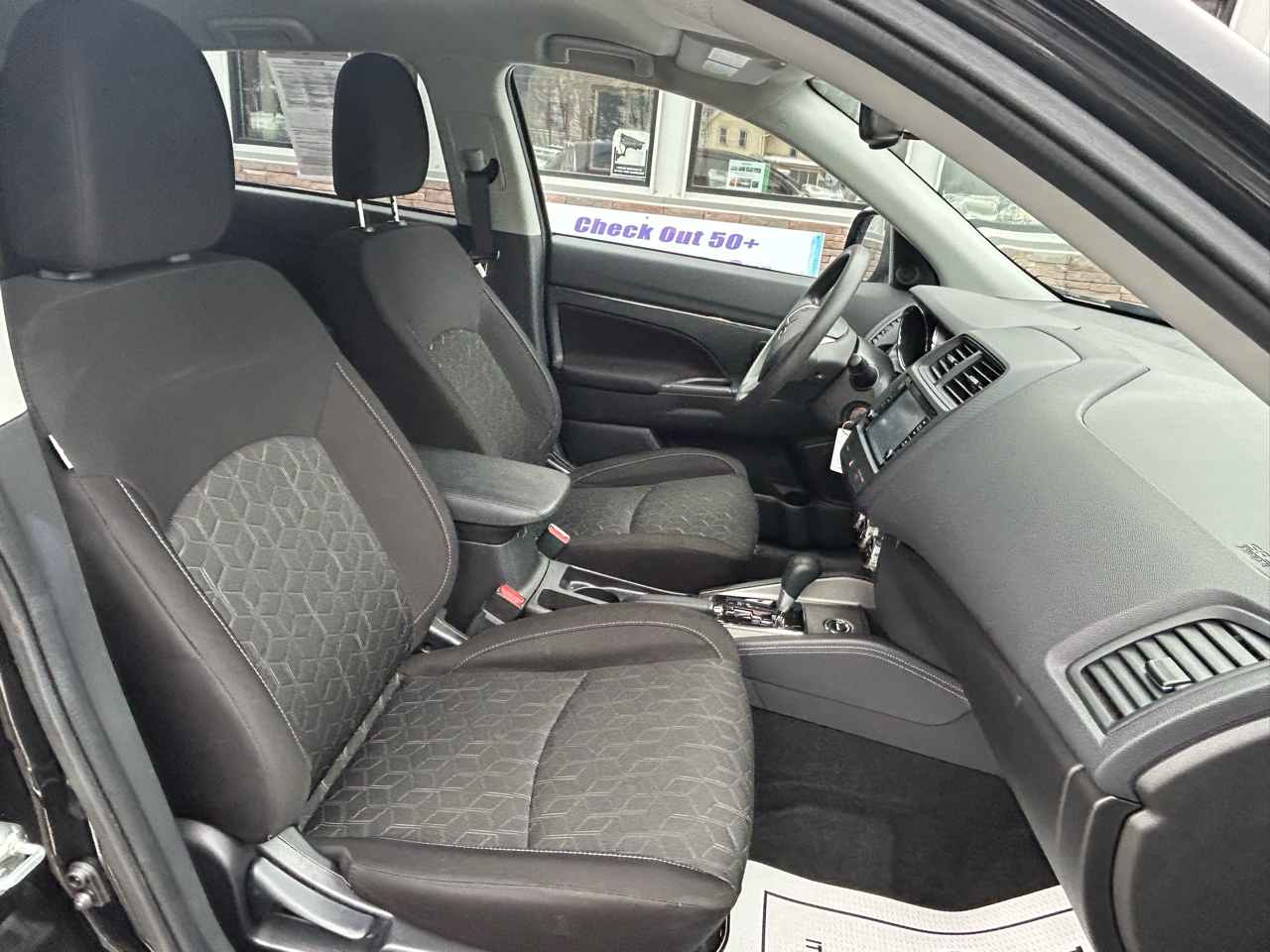 Mitsubishi Outlander Sport 2.0 ES 4WD 2024