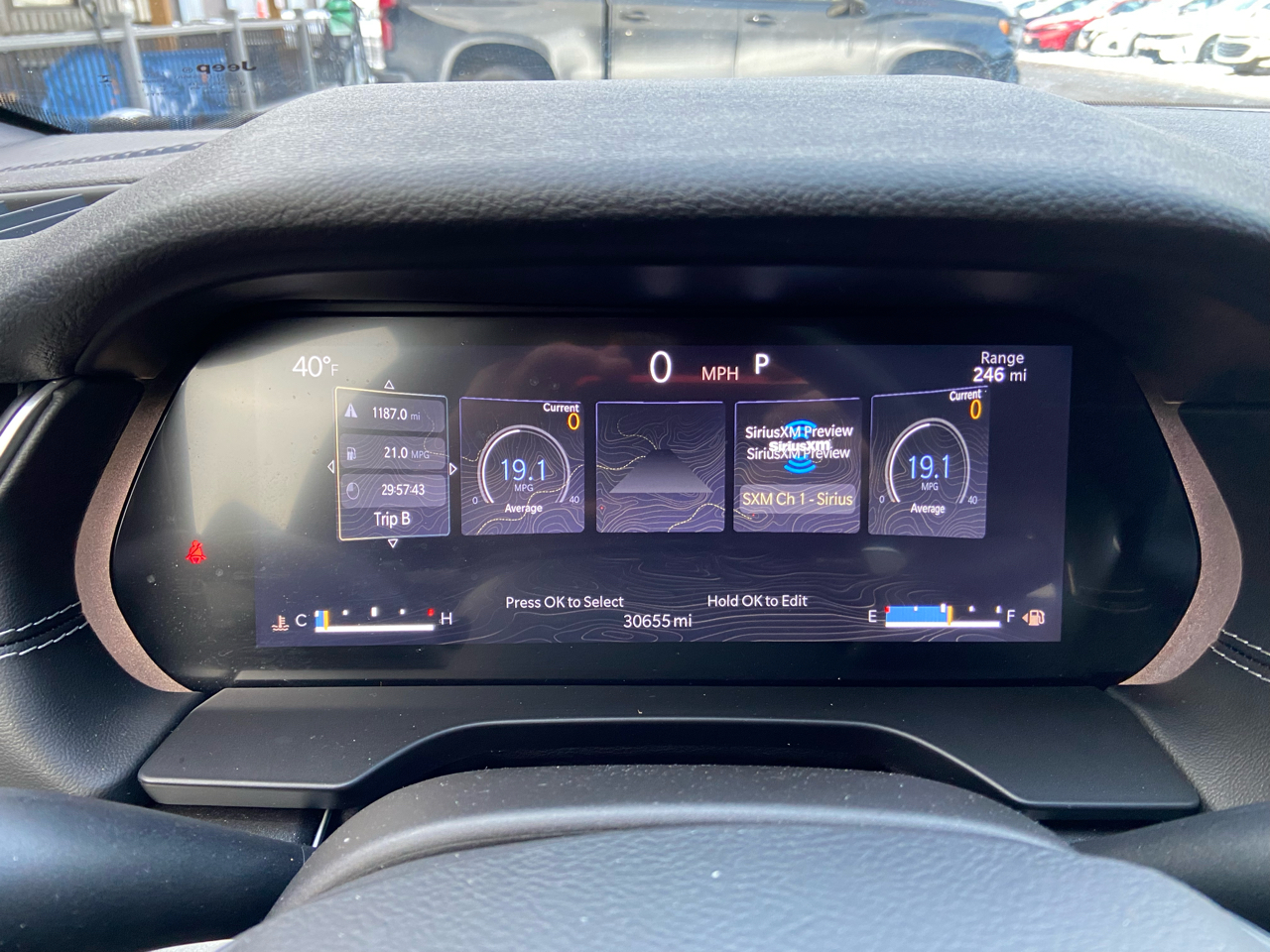 Jeep Grand Cherokee Laredo 4WD 2023