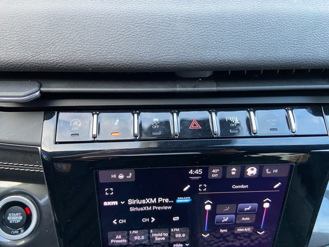 Jeep Grand Cherokee Laredo 4WD 2023