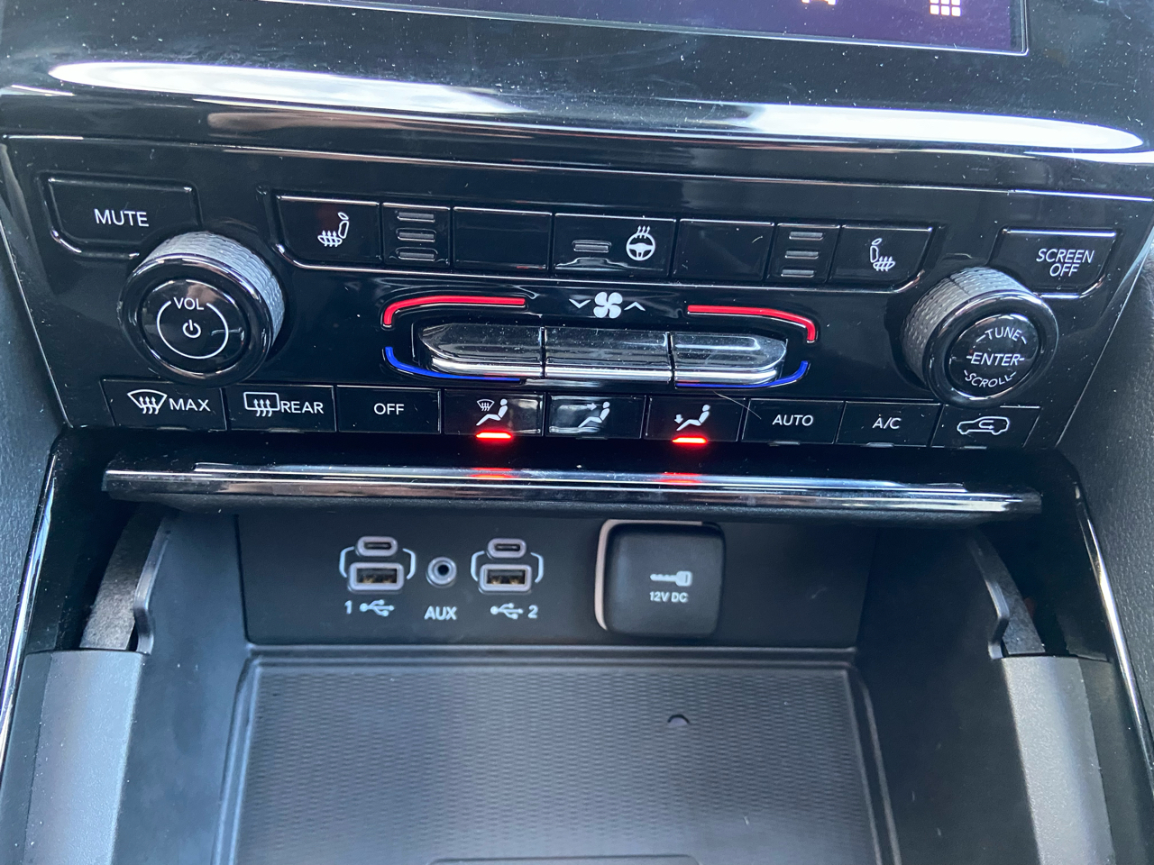 Jeep Grand Cherokee Laredo 4WD 2023