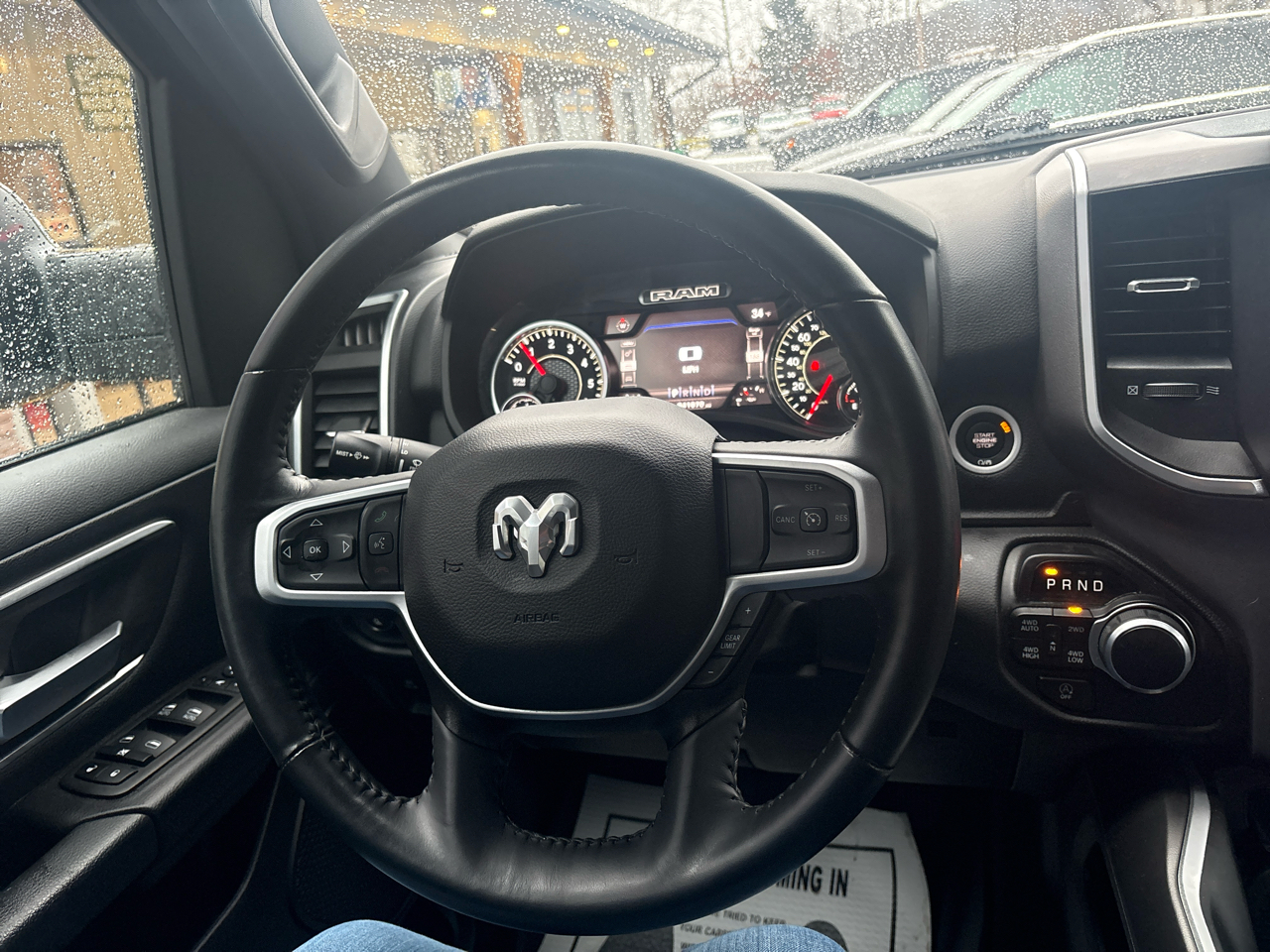 RAM 1500 Big Horn Quad Cab 4WD 2023