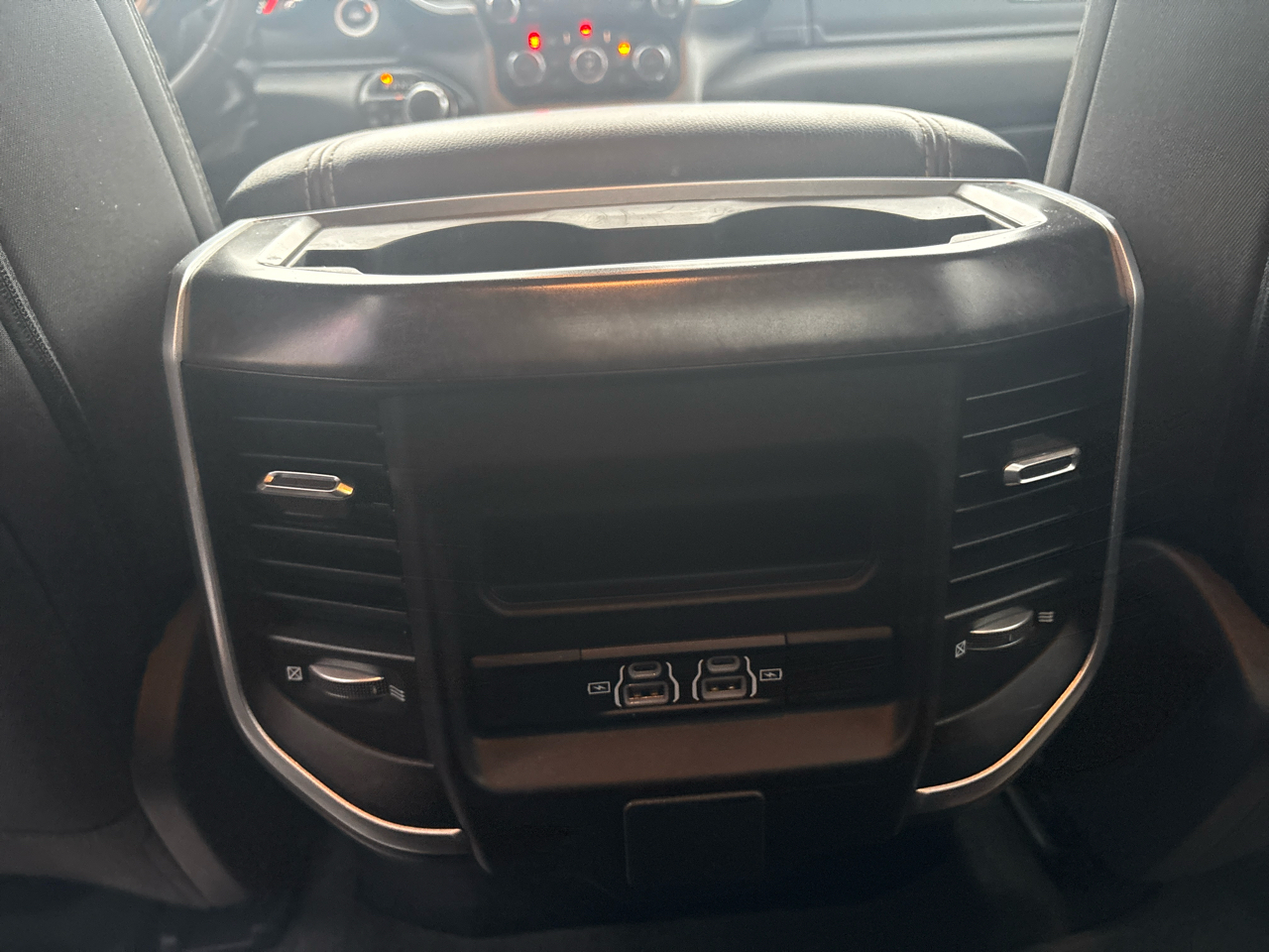 RAM 1500 Big Horn Quad Cab 4WD 2023