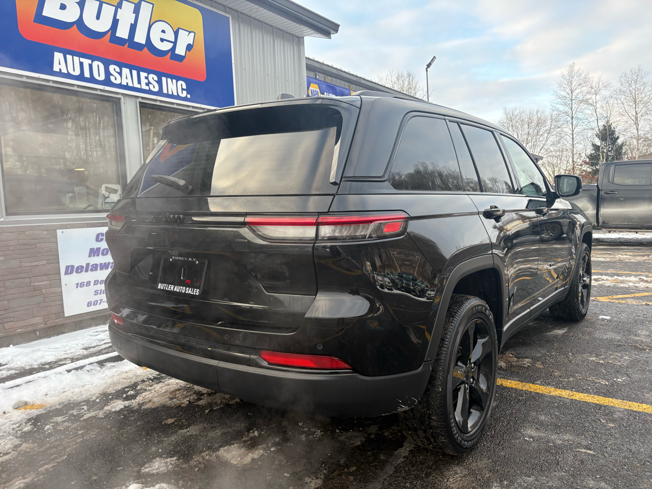 Jeep Grand Cherokee Altitude 4D SUV 4WD 2023