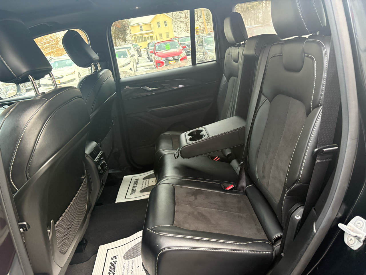 Jeep Grand Cherokee Altitude 4D SUV 4WD 2023