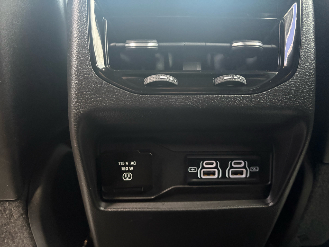 Jeep Grand Cherokee Altitude 4D SUV 4WD 2023