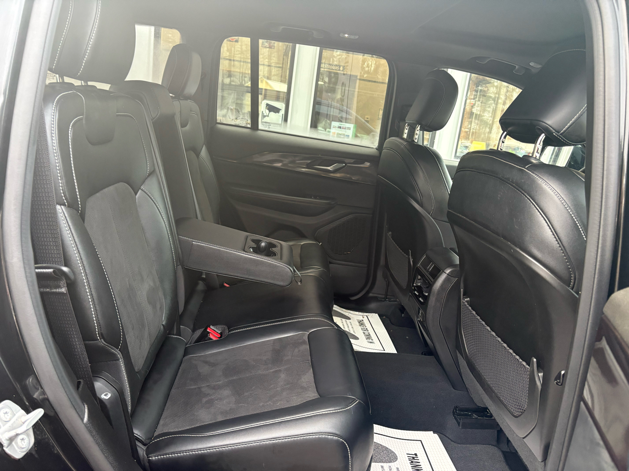 Jeep Grand Cherokee Altitude 4D SUV 4WD 2023