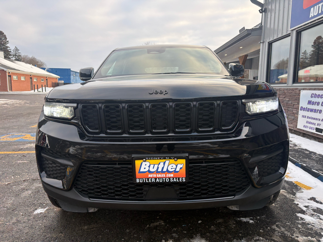 Jeep Grand Cherokee Altitude 4D SUV 4WD 2023