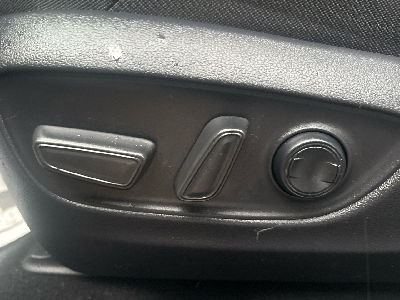 Toyota Venza LE 2023