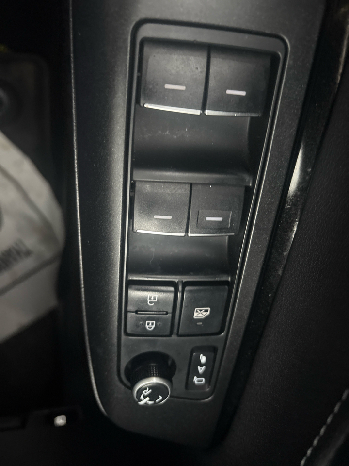 Toyota Venza LE 2023