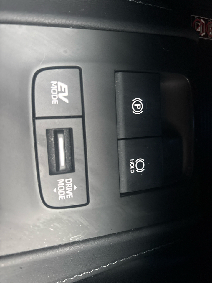 Toyota Venza LE 2023