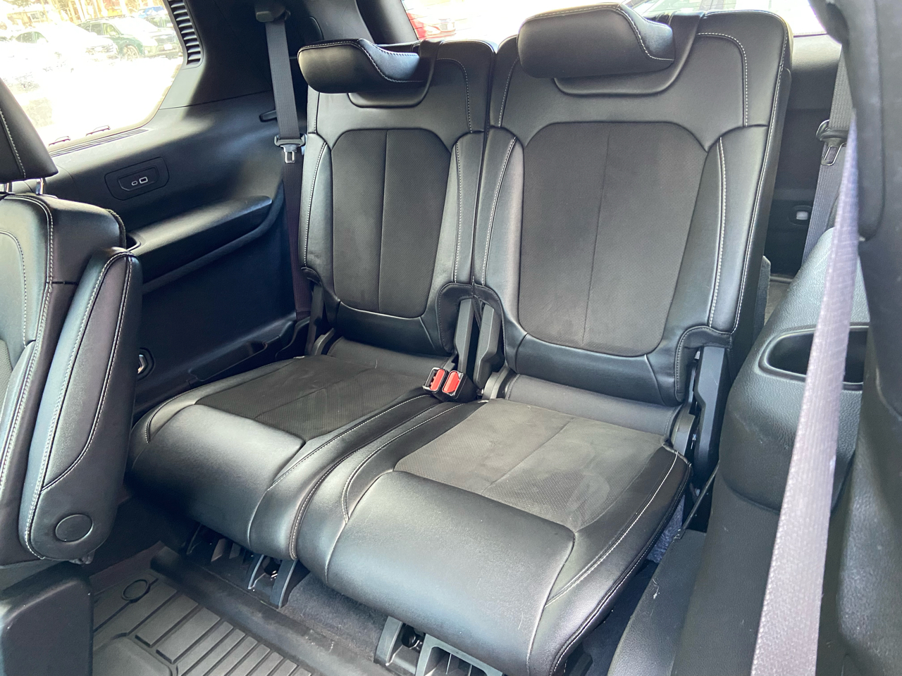 Jeep Grand Cherokee L Laredo 4WD 2023