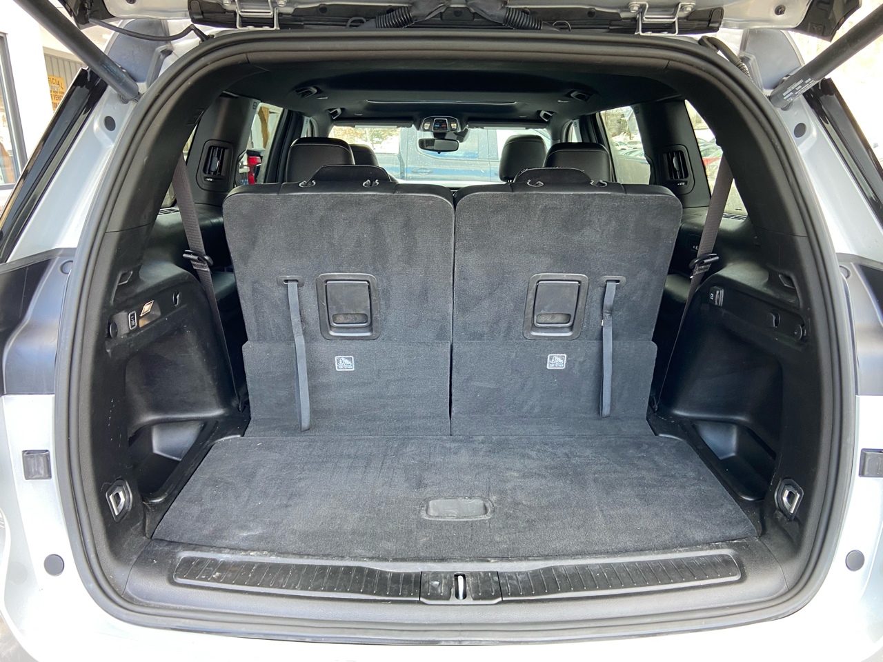 Jeep Grand Cherokee L Laredo 4WD 2023