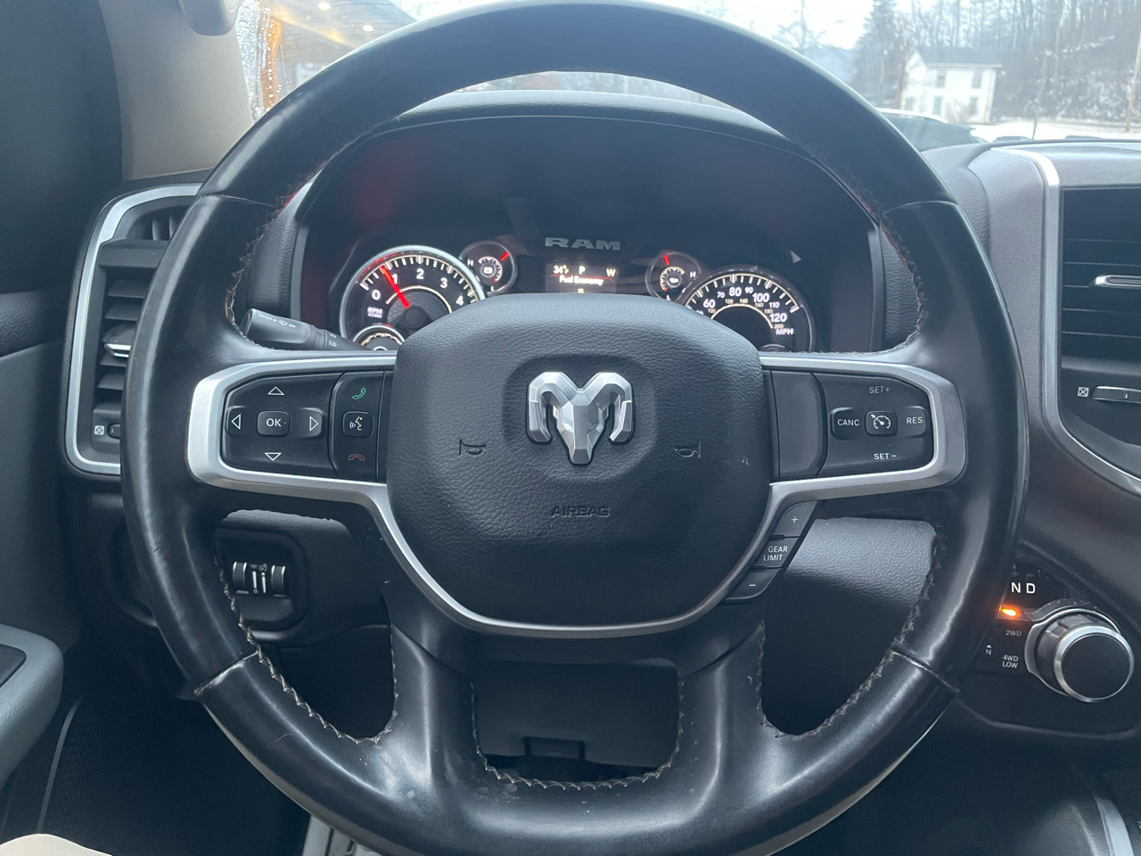 RAM 1500 Big Horn Crew Cab SWB 4WD 2019