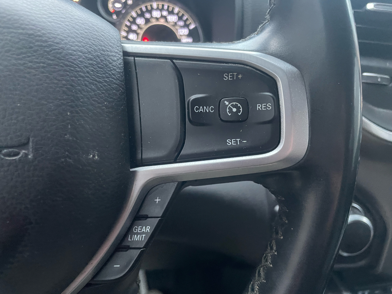 RAM 1500 Big Horn Crew Cab SWB 4WD 2019