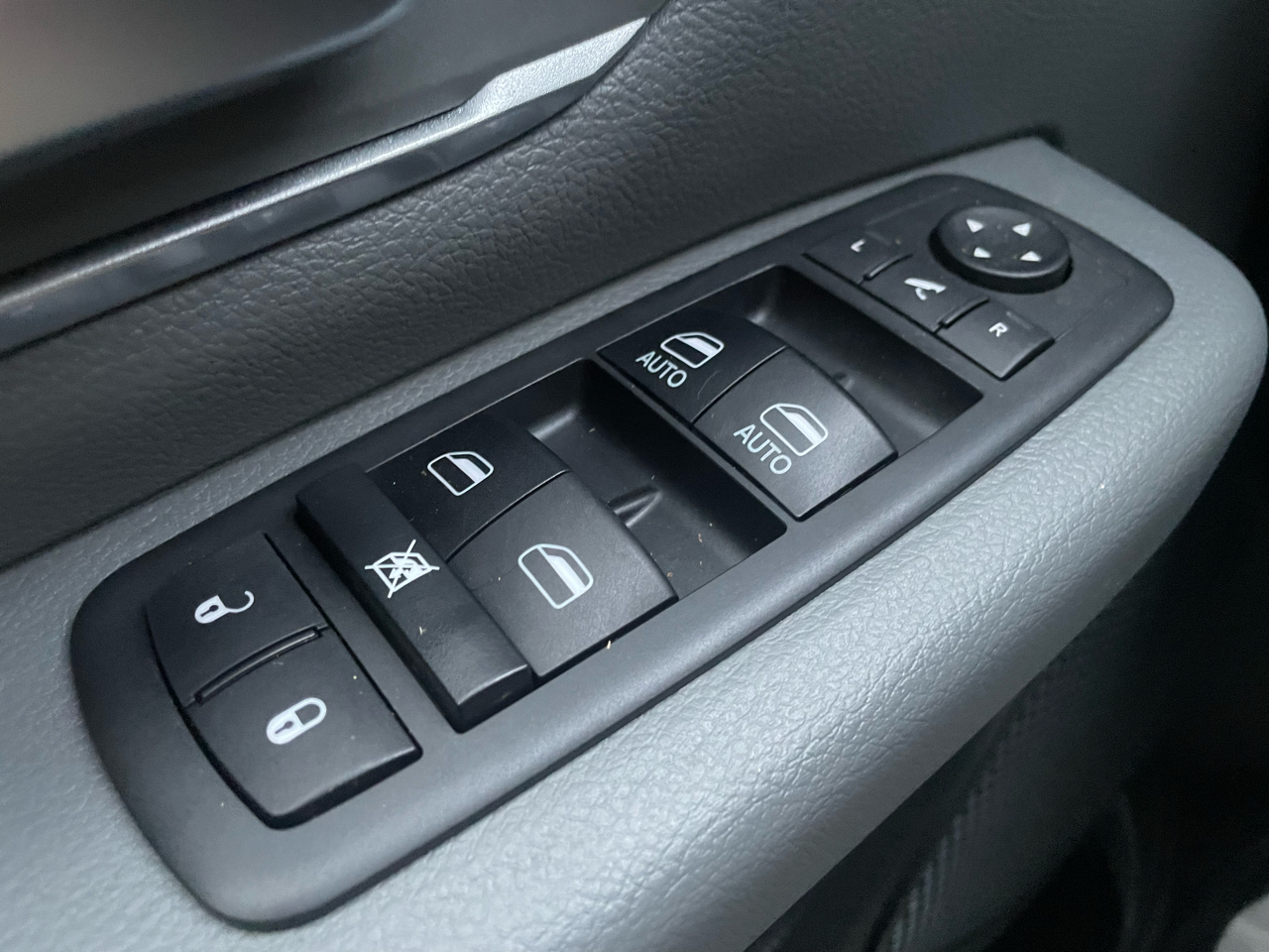 RAM 1500 Big Horn Crew Cab SWB 4WD 2019