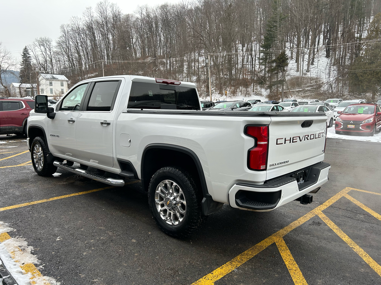 Chevrolet Silverado 2500HD LT Crew Cab Short Bed 4WD 2025