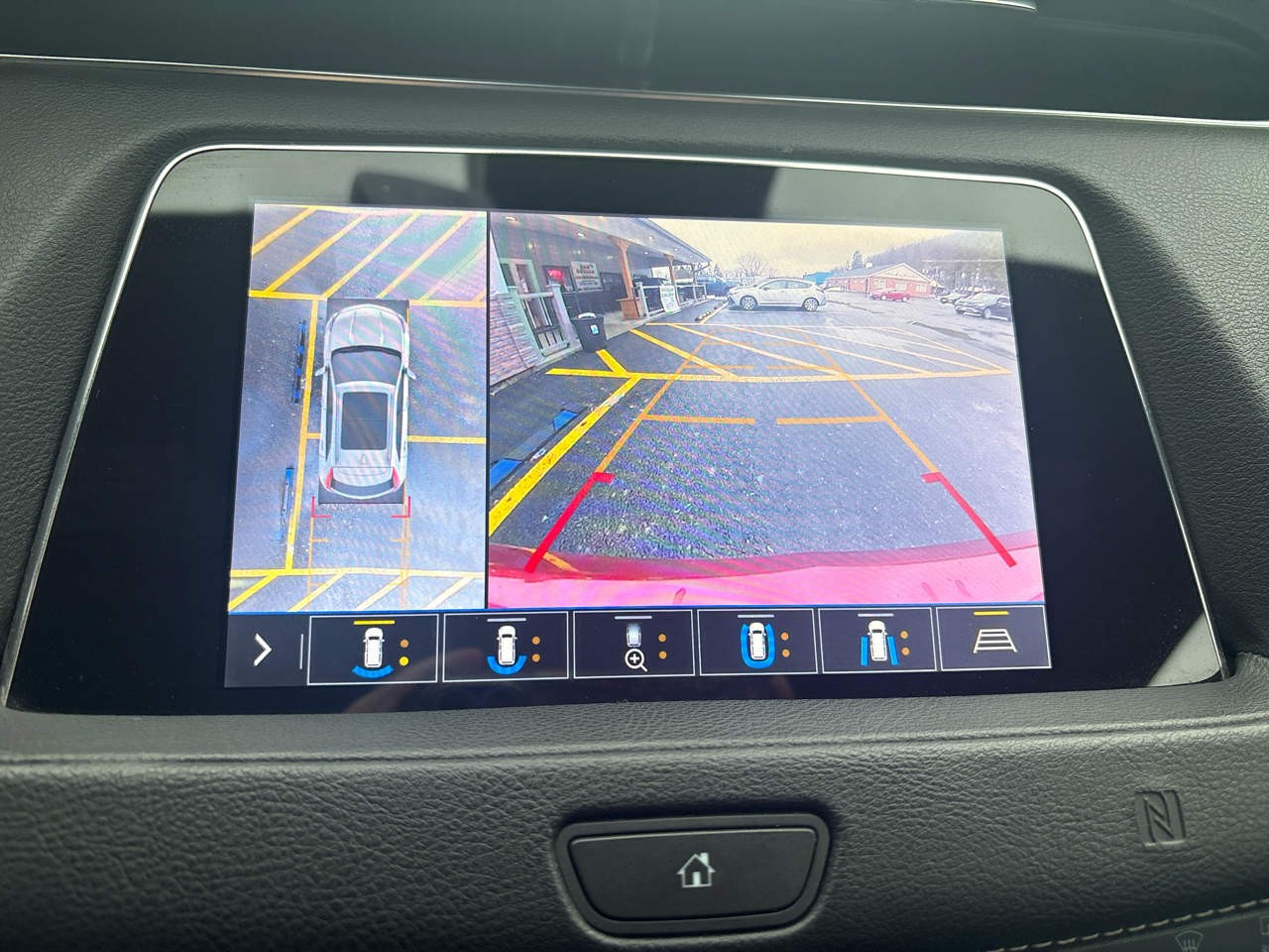 Cadillac XT4 Premium Luxury AWD 2019