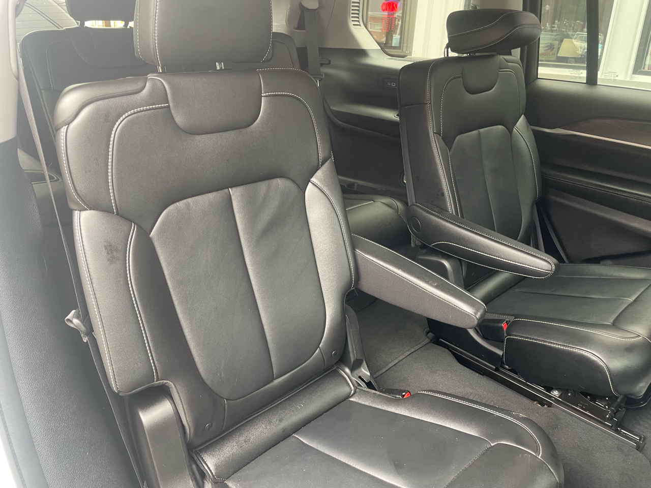 Jeep Grand Cherokee L Limited 4WD 2023