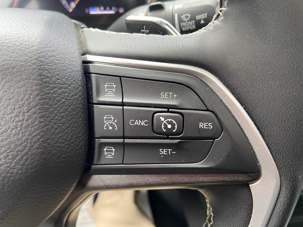 Jeep Grand Cherokee L Limited 4WD 2023