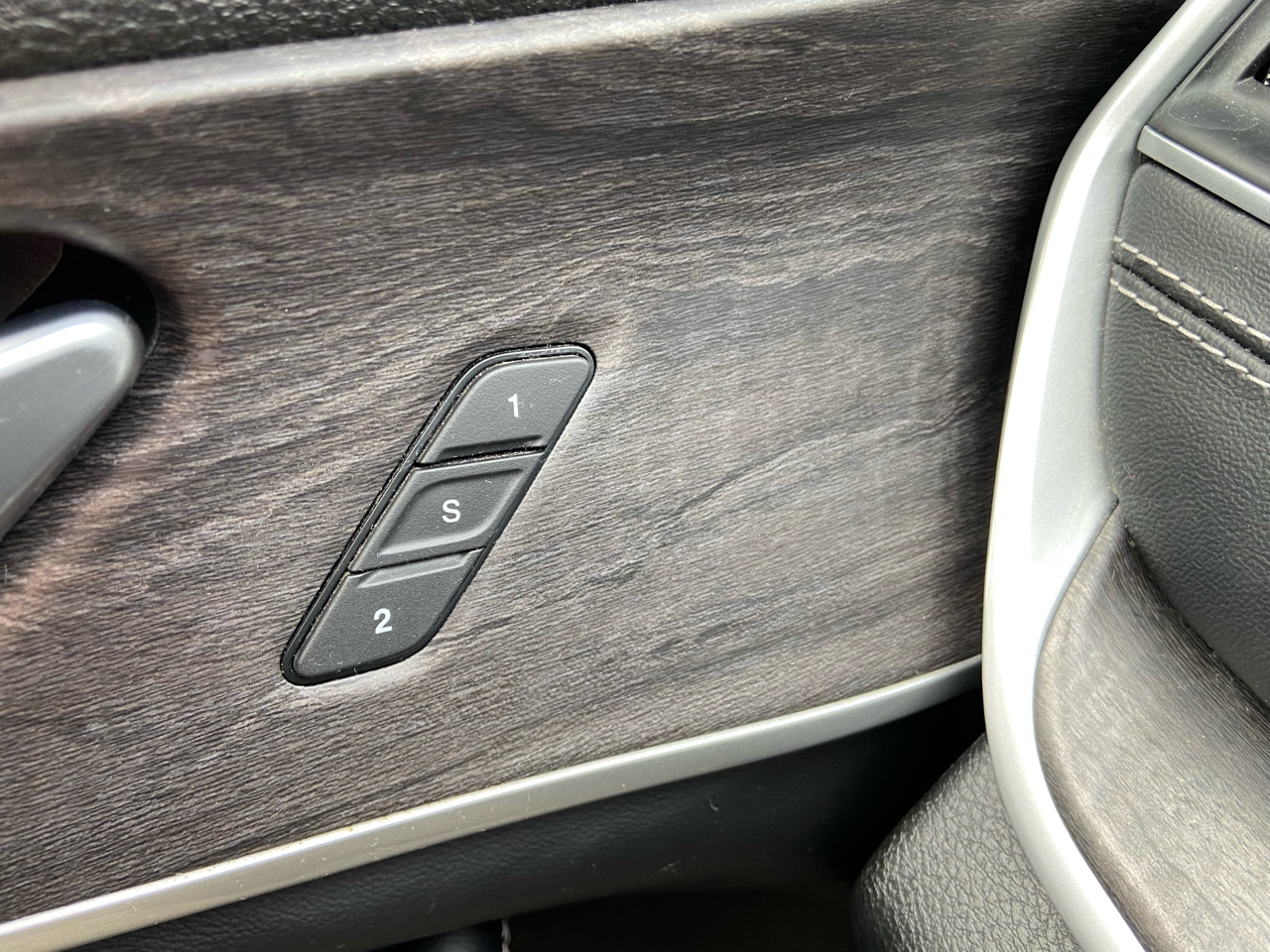 Jeep Grand Cherokee L Limited 4WD 2023