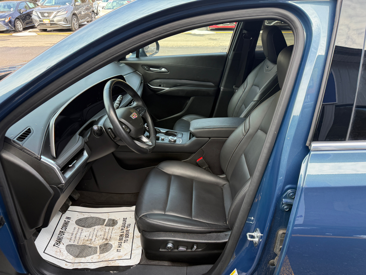 Cadillac XT4 Premium Luxury AWD 2025