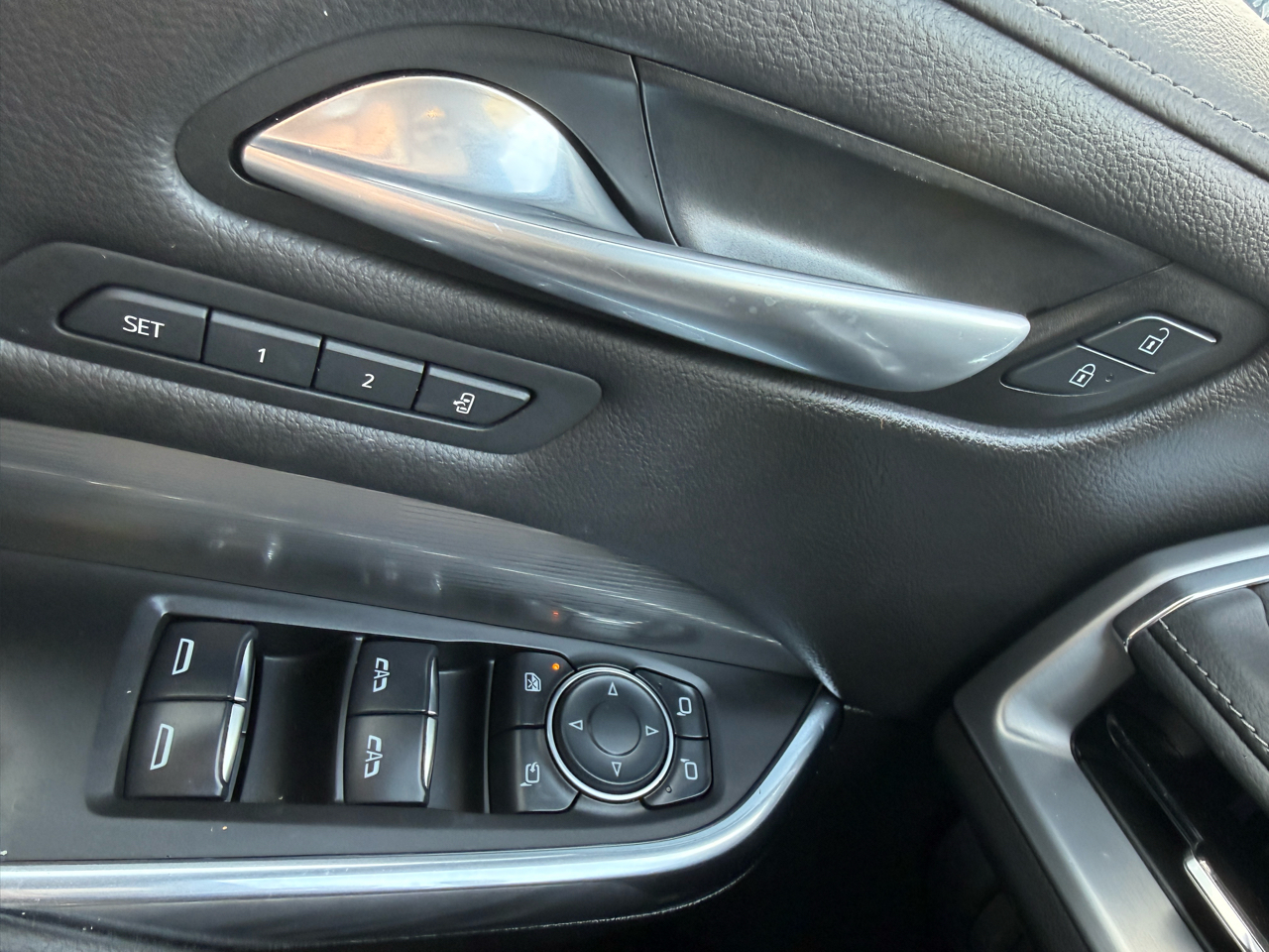 Cadillac XT4 Premium Luxury AWD 2025